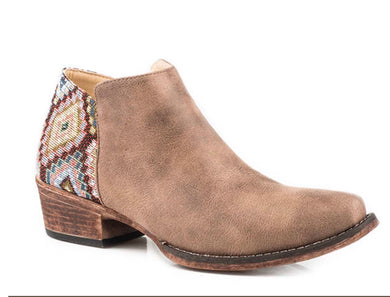 Roper Snip Toe Brown Serape Heel