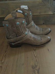 Roper Wanda Burnished Tand Vamp